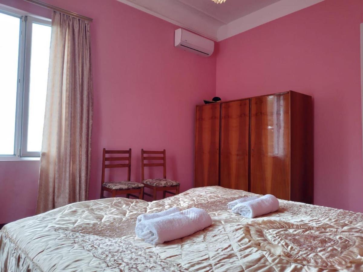 Merabi And Neli Guest House Makhinjauri Luaran gambar