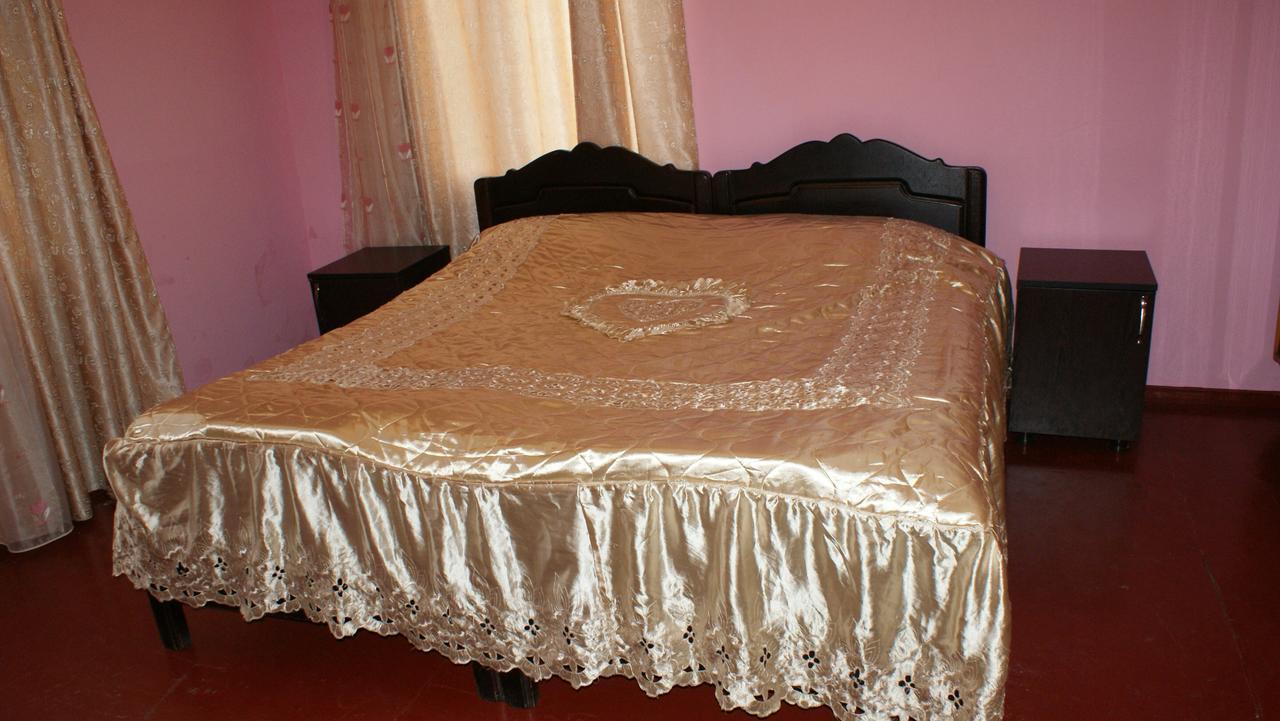 Merabi And Neli Guest House Makhinjauri Luaran gambar